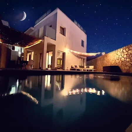 Your Dream Island Escape Starts Here - Casa Tilda Вилла Моган